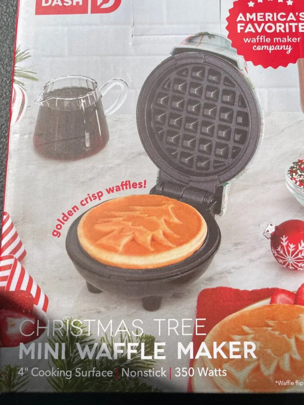 Dash Christmas Tree Mini Nonstick Waffle Maker-NWT